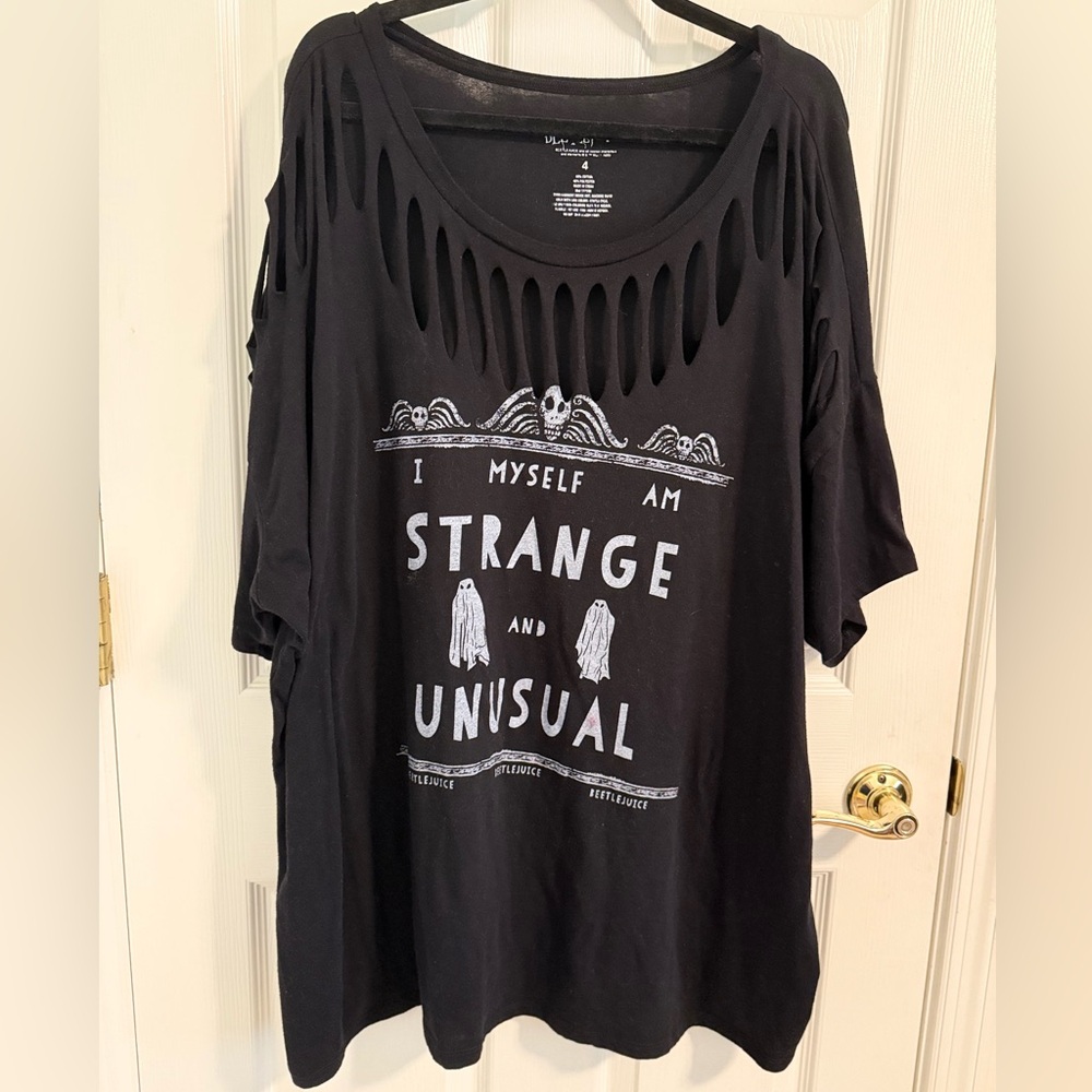 Beetlejuice Relaxed Fit Cotton Crew Tee